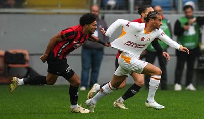 Galatasaray derbi öncesi Deniz ile 'Gül'dü