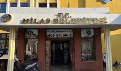 Milas Belediyesi'ne operasyon