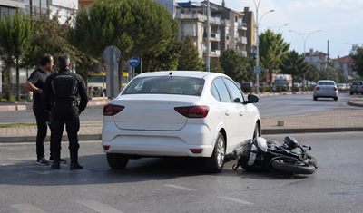 Sapanca’da motosiklet kazası kamerada