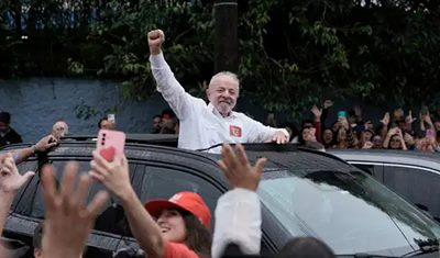 Brezilya’da Lula dördüncü kez devlet başkanı seçildi