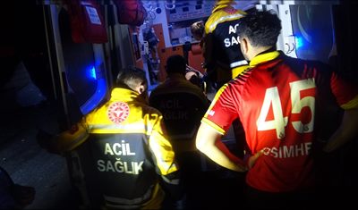 Antalya'da hortum işçilerin kaldığı 2 konteyneri savurdu: 4 ölü, 2 yaralı