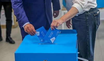 İsrail’de sandıktan koalisyon belirsizliği çıktı