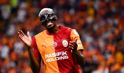 Victor Osimhen ikinci kez baba oldu