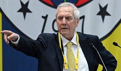 Fenerbahçe’de teknik direktör bilmecesi sürüyor