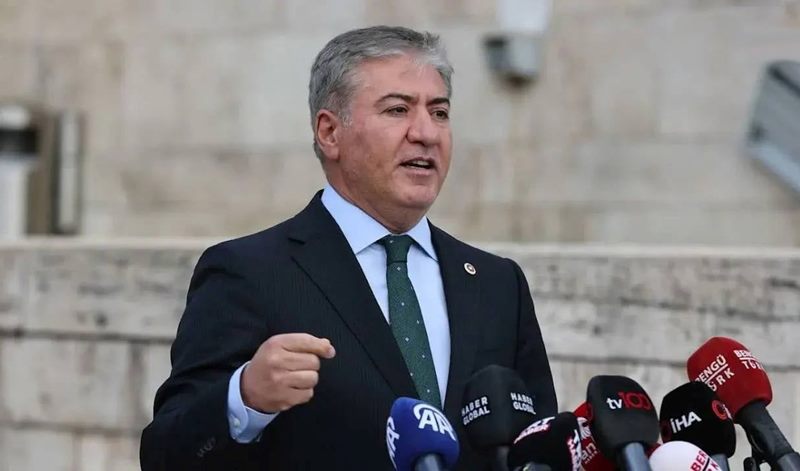 Emir’den SPK ve Bakan Yardımcısı ayrılıklarına dair tepki