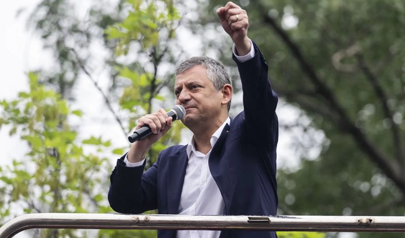 Özgür Özel’den AYM'nin isim kararına ilk yorum