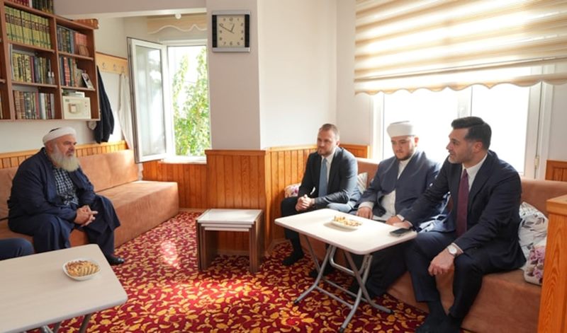 Üsküdar’da yeni başkanvekilinden tartışmalı ziyaret