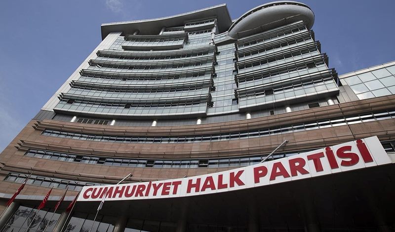 CHP’de 3 isim için ihraç kararı