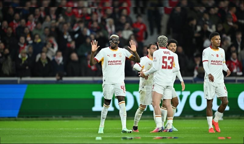 Galatasaray 6 golün atıldığı geceyi galip bitirdi