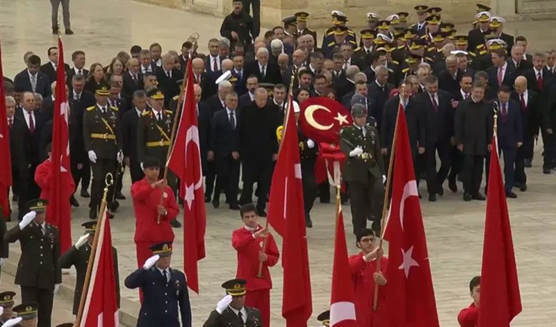 Devlet erkanı 29 Ekim Cumhuriyet Bayramı’nda Anıtkabir’de