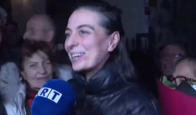 Sinem Dedetaş ev hapsi kararıyla tahliye edildi