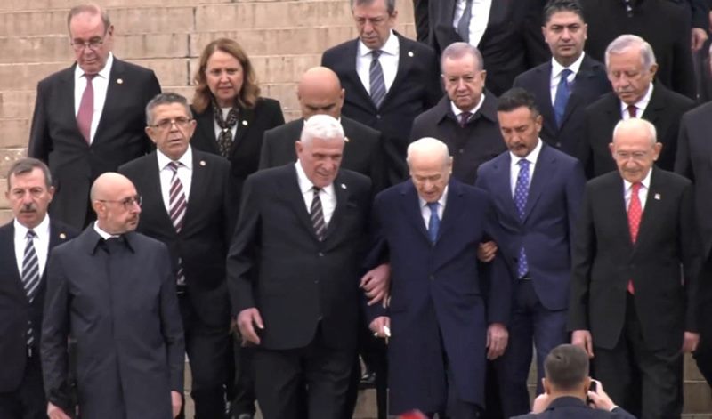 Anıtkabir görüntüsüne Dervişoğlu’ndan dikkat çeken yanıt