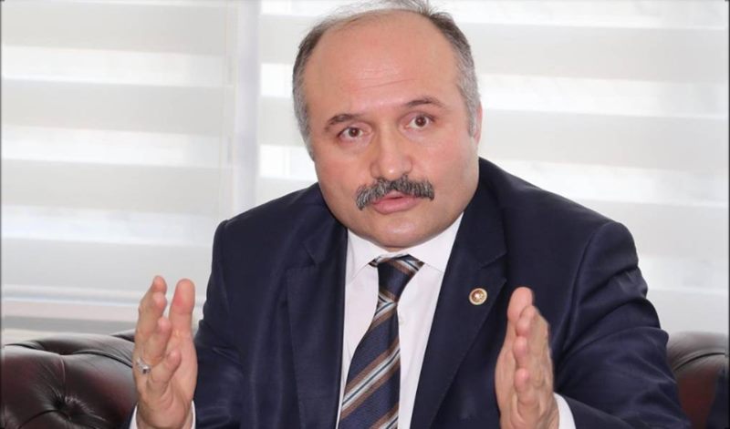 'O kola giriş fiziki zorunluluk değil, siyasi tercihti'