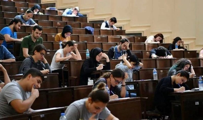 Burs arayan üniversiteliler için kritik gün